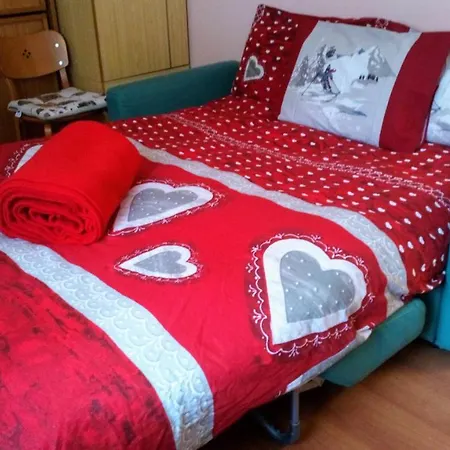 아파트 Giomein Sporting Red House *