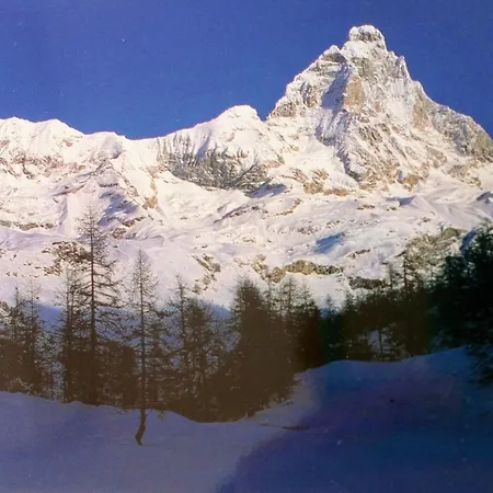 Apartamento Giomein Sporting Red House Breuil-Cervinia