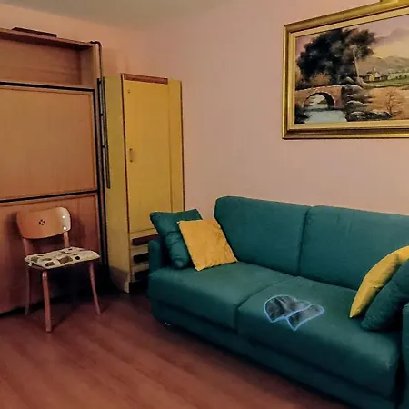 Apartman Giomein Sporting Red House *